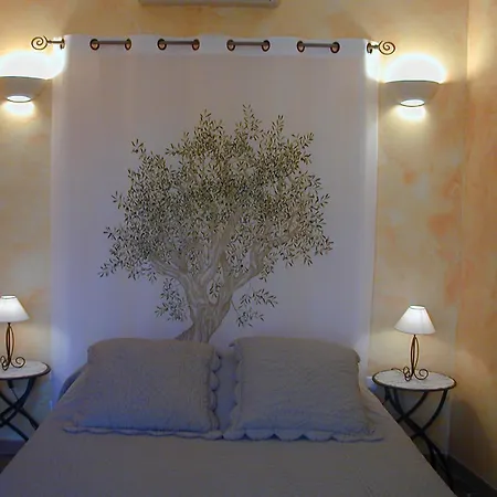 Bastide De La Treille Holiday home Montaren-et-Saint-Mediers