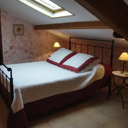 Bastide De La Treille Montaren-et-Saint-Mediers
