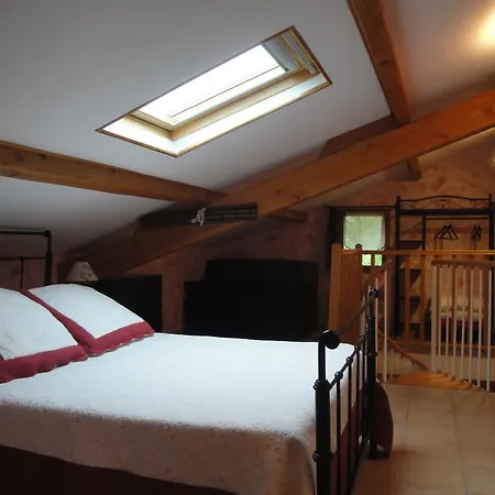 別荘 Bastide De La Treille Montaren-et-Saint-Médiers