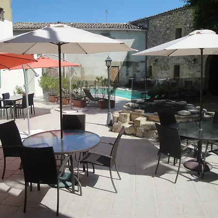 Holiday home Bastide De La Treille Montaren-et-Saint-Mediers