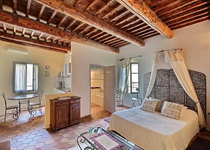 Bastide De La Treille *
