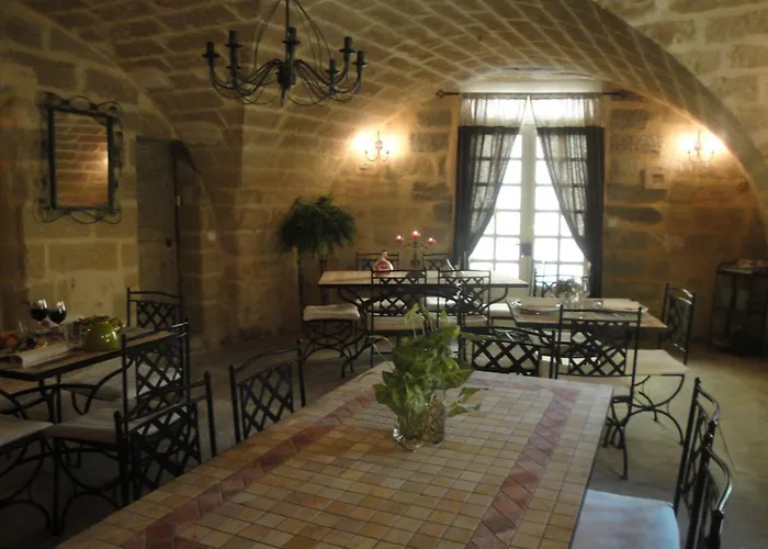 Bastide De La Treille Montaren-et-Saint-Médiers