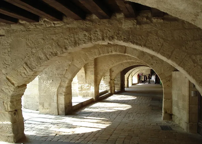 Bastide De La Treille Montaren-et-Saint-Médiers